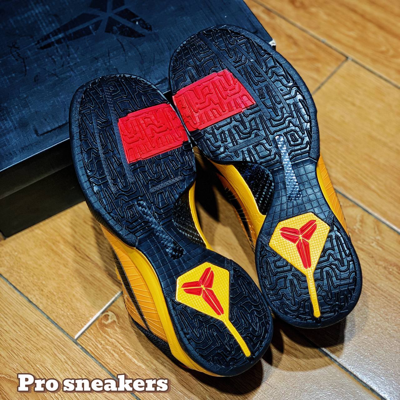 Kobe 5 Protro "Bruce Lee"