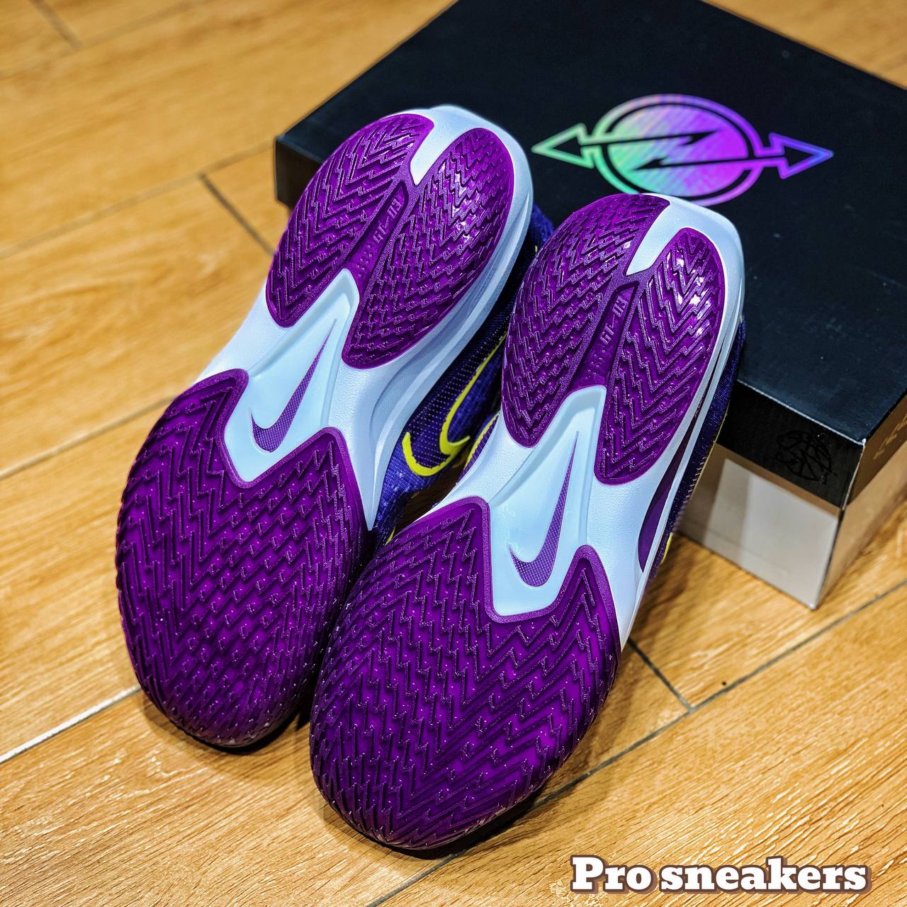 GT CUT 3 "LAKERS"