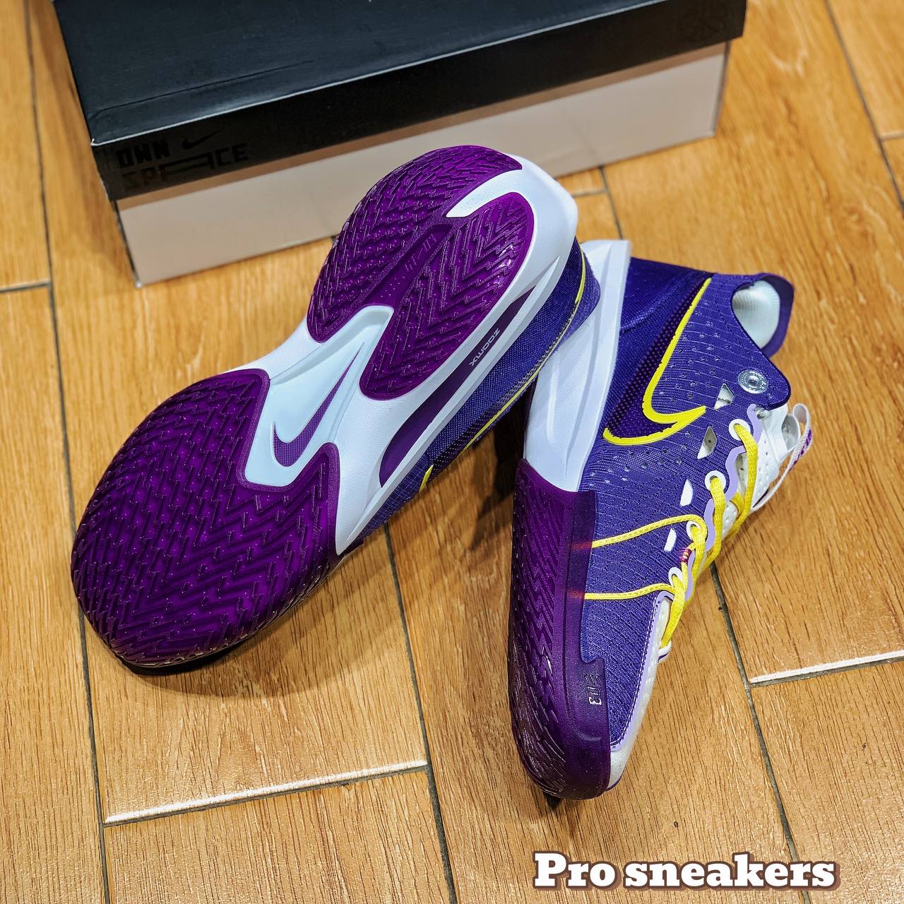 GT CUT 3 "LAKERS"